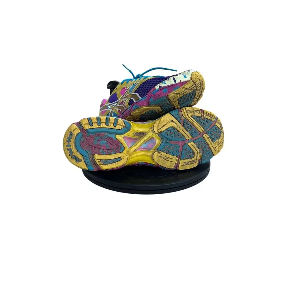 Asics step into